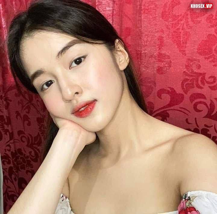 Bóp vú đụ em người yêu xinh cực sướng - Hình 02