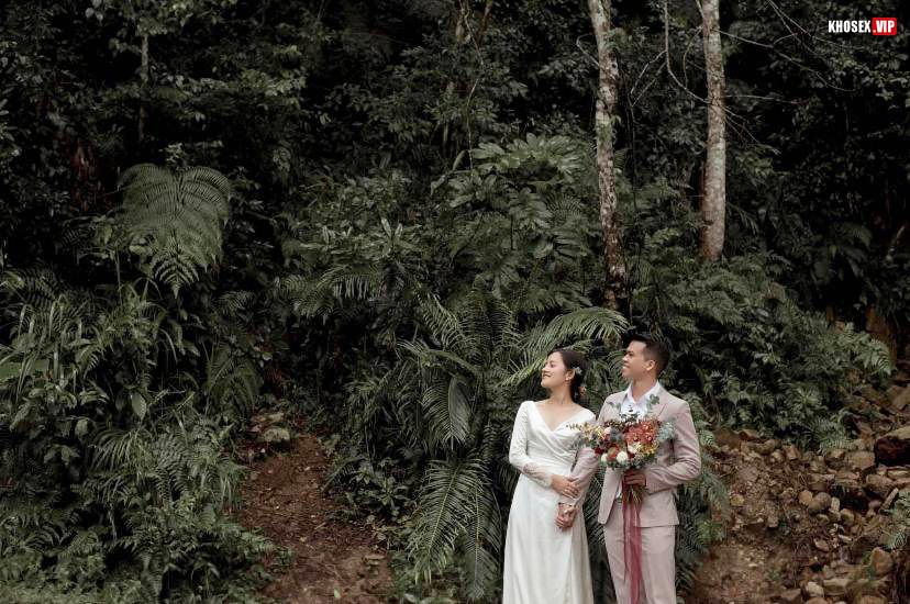 Cặp vợ chồng mới cưới dập nhau cực sung - Hình 01