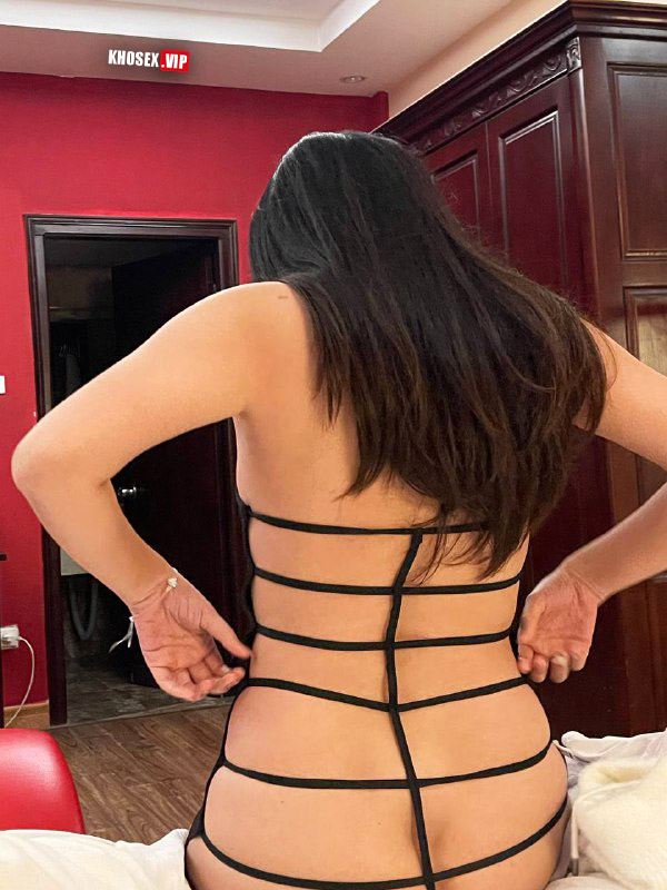 Chơi em sugar baby doggy em rên theo từng nhịp dập - Hình 04