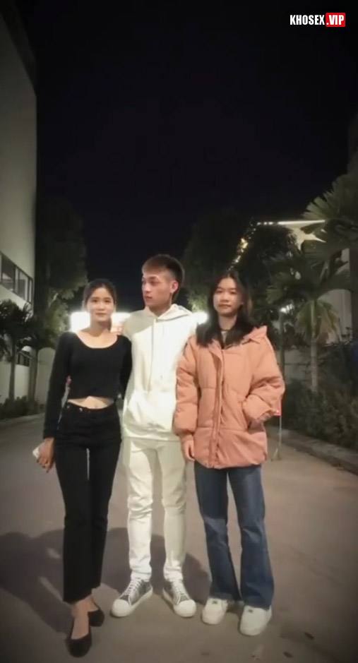 Địt em người yêu lồn múp mông trái tim sướng phê (Full Clip + Pic) - Hình 03