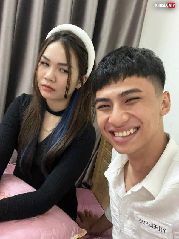 Lấy em về rồi mới biết em quá dâm - Hình 05