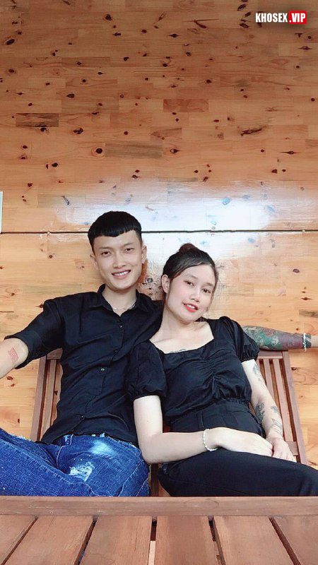 Thanh niên xăm mình đóng cặc vô lồn em ghệ sướng chảy nước - Hình 03