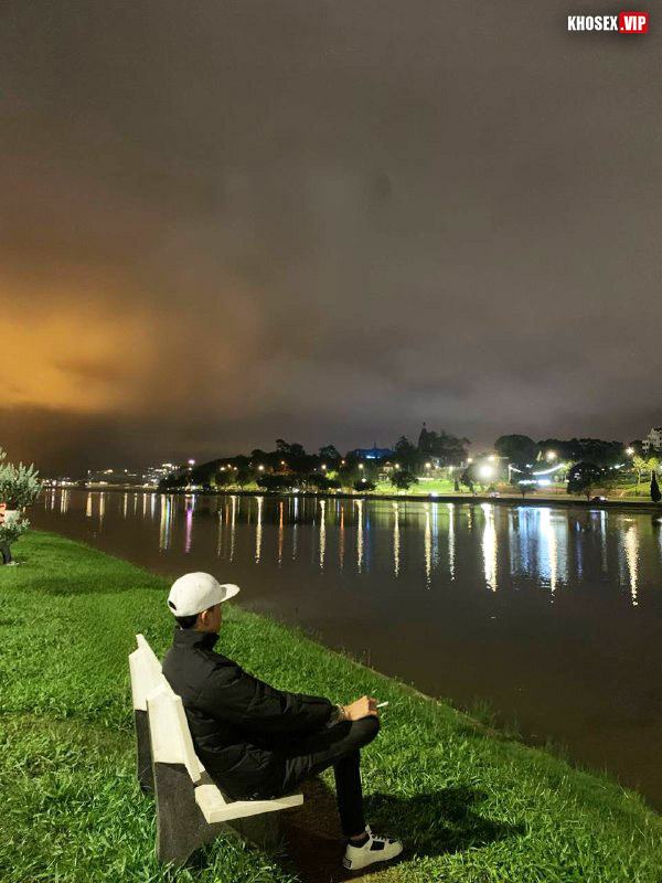 Thanh niên xăm mình đóng cặc vô lồn em ghệ sướng chảy nước - Hình 05