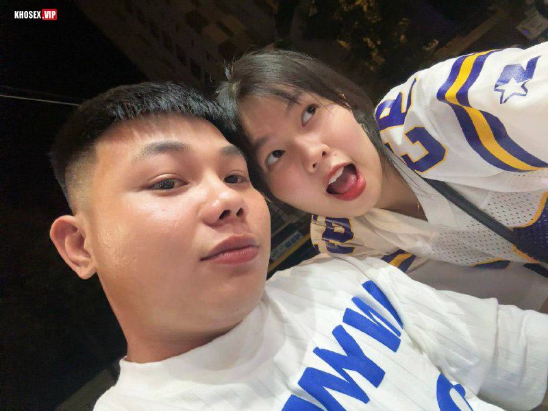 Úp thìa em chubby mông to xuất tinh trong - Hình 01