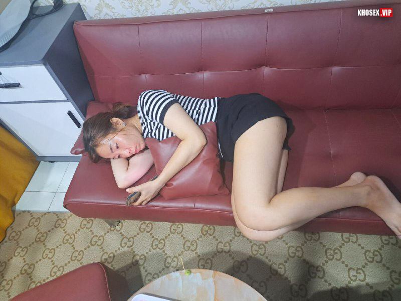 Vợ dâm vú to nhậu xong lên giường đụ cho sướng - Hình 01