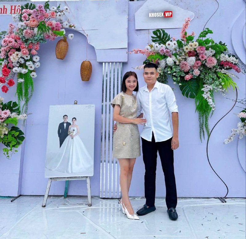 Chồng địt vợ sướng lồn chảy nước sướng rên rỉ (Full Clip + Pic) - Hình 02