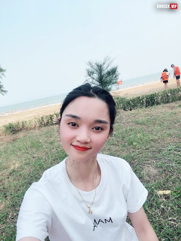 Chồng địt vợ sướng lồn chảy nước sướng rên rỉ (Full Clip + Pic) - Hình 08