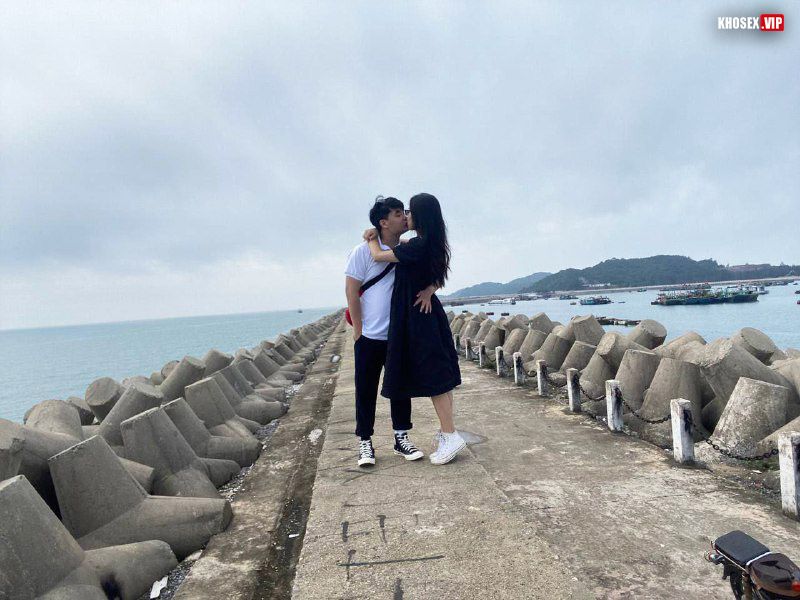 Em ghệ nứng lồn cưỡi ngựa nhún cực sung (Full Clip + Pic) - Hình 07