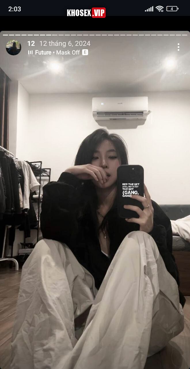 Lộ clip sex Hot IG Nguyễn Uyên Trang 40k follow (Full Clip + Pic) - Hình 16