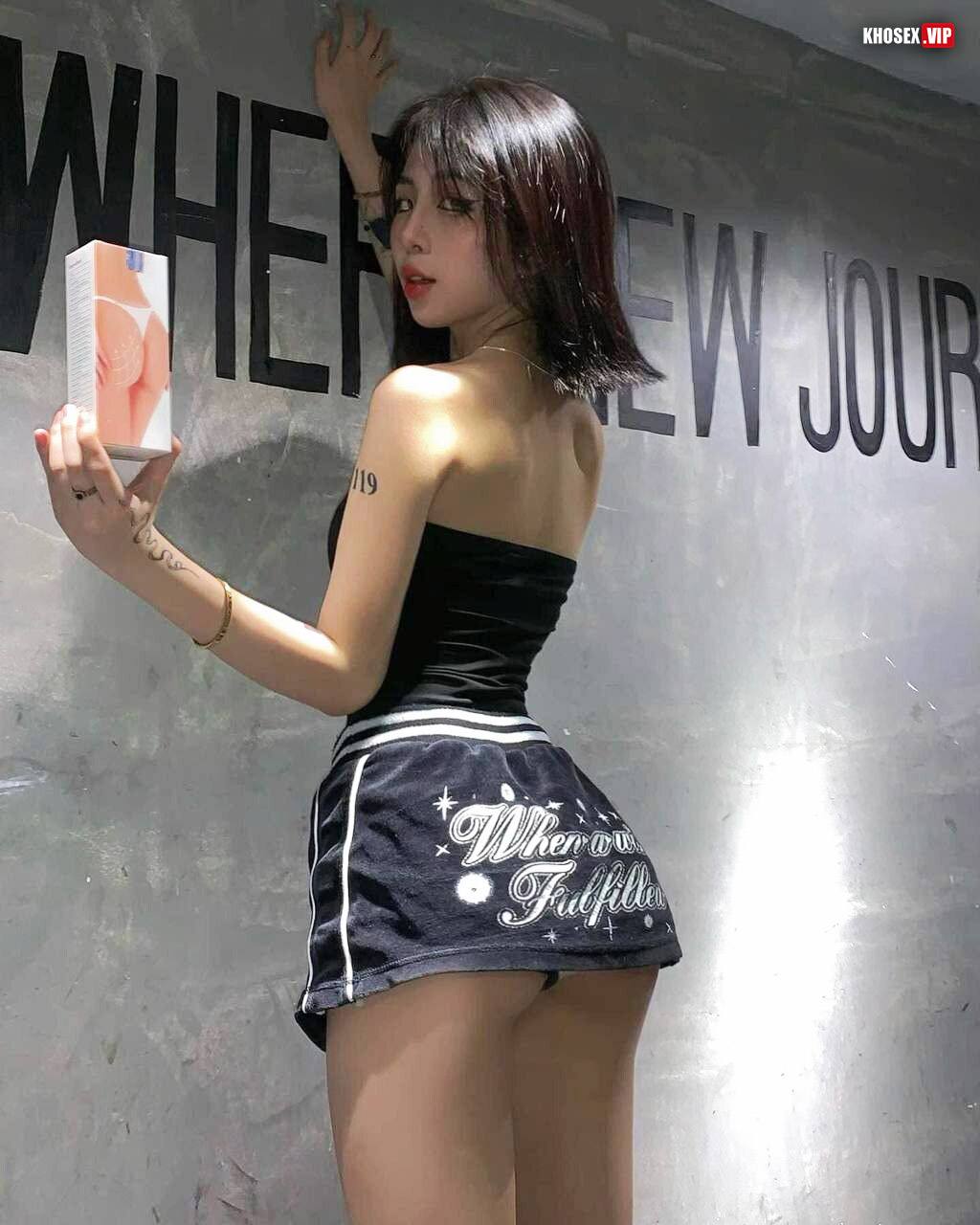 Lộ clip sex Hot IG Nguyễn Uyên Trang 40k follow (Full Clip + Pic) - Hình 26