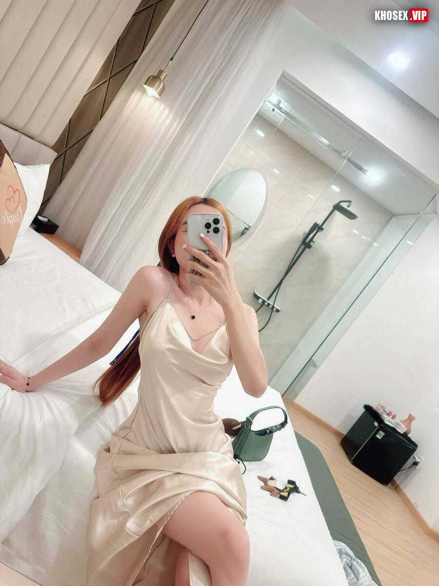 Siêu phẩm Hương Giang mặt xinh body ngon địt với trai rên la cực nứng (Bản mới) - Hình 03