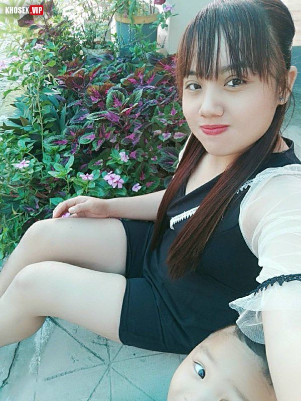 Thủ dâm em bằng cặc ngựa xong rồi đụ nhau mới sướng - Hình 02